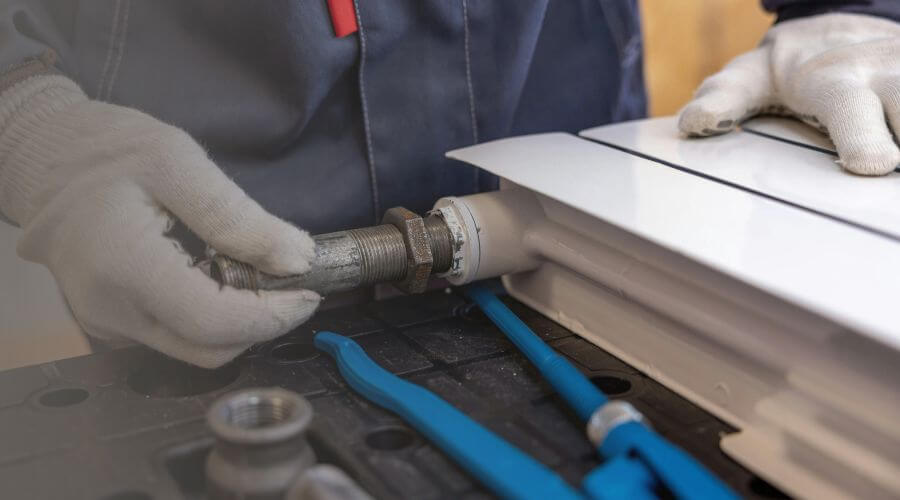 Burst Pipe Repair in Mont Belvieu, TX